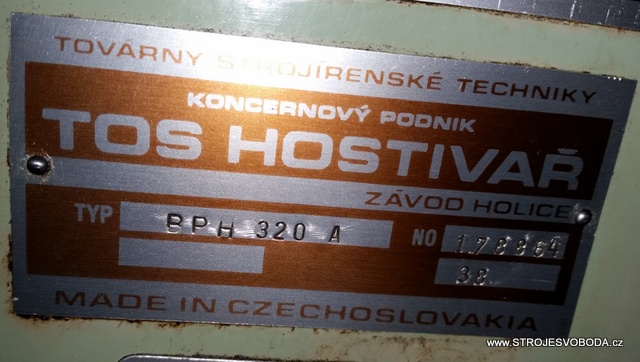 Bruska rovinná vodorovná BPH 320 A (bruska rovinna vodorovna BPH320A (5).jpg)